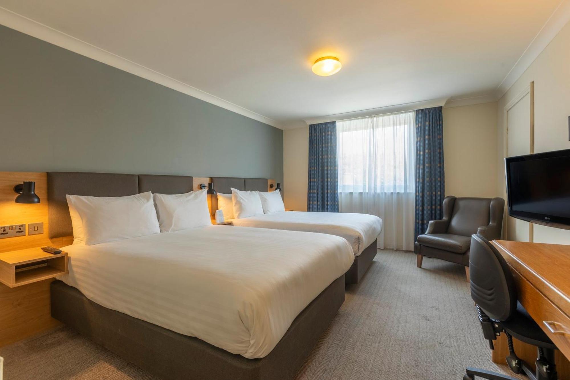 Holiday Inn Brentwood By Ihg Exteriér fotografie