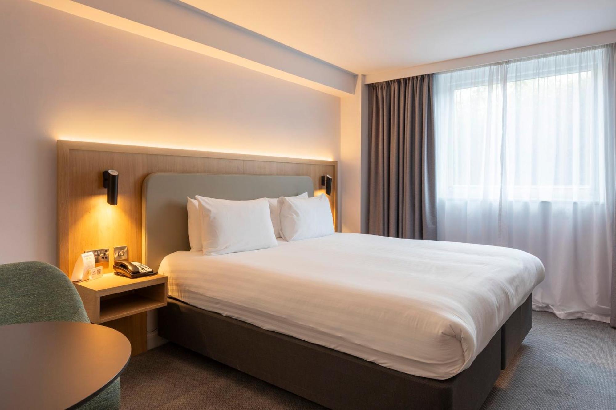 Holiday Inn Brentwood By Ihg Exteriér fotografie