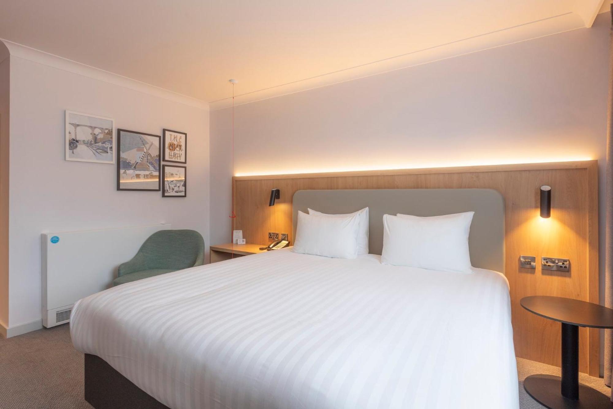 Holiday Inn Brentwood By Ihg Exteriér fotografie