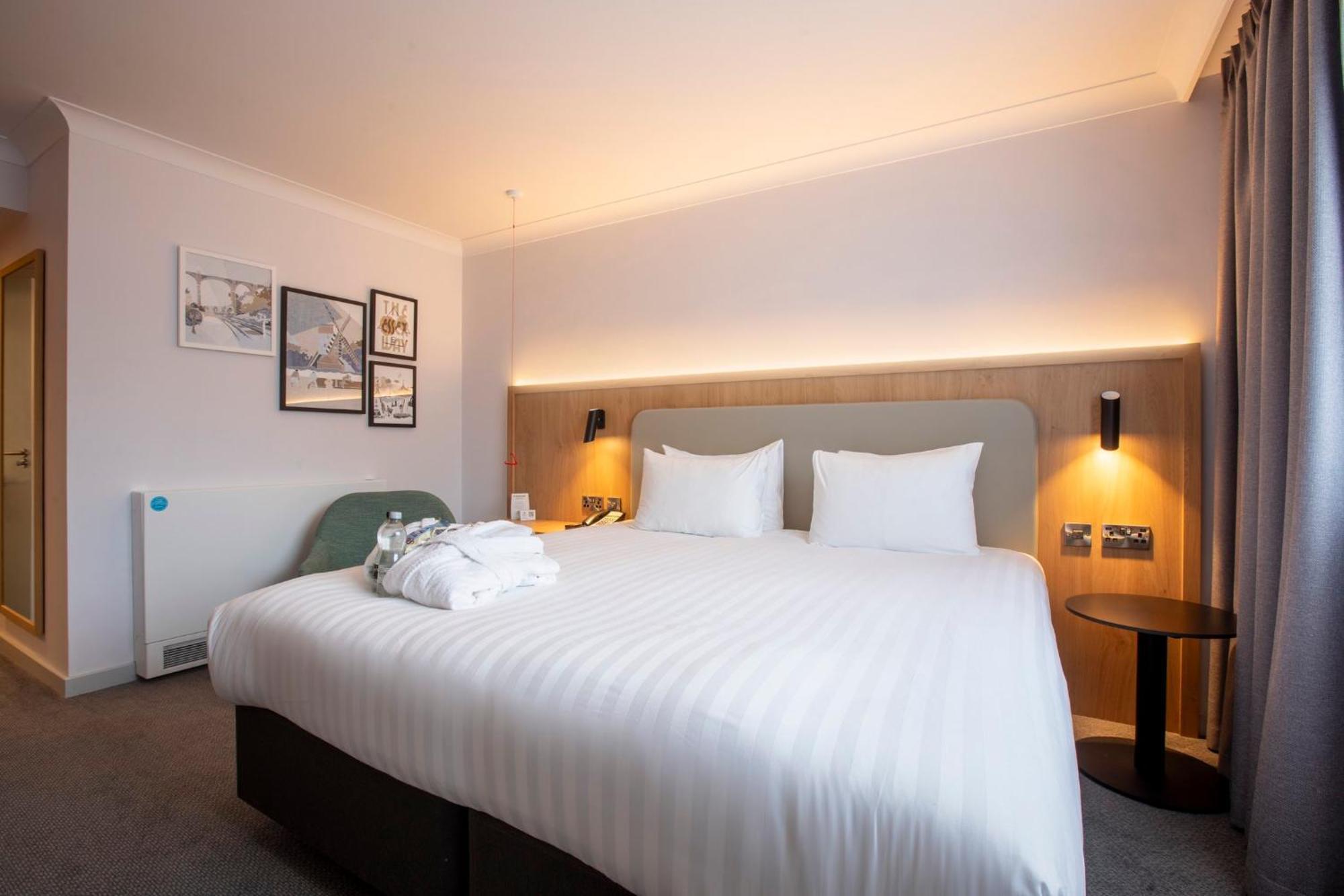 Holiday Inn Brentwood By Ihg Exteriér fotografie