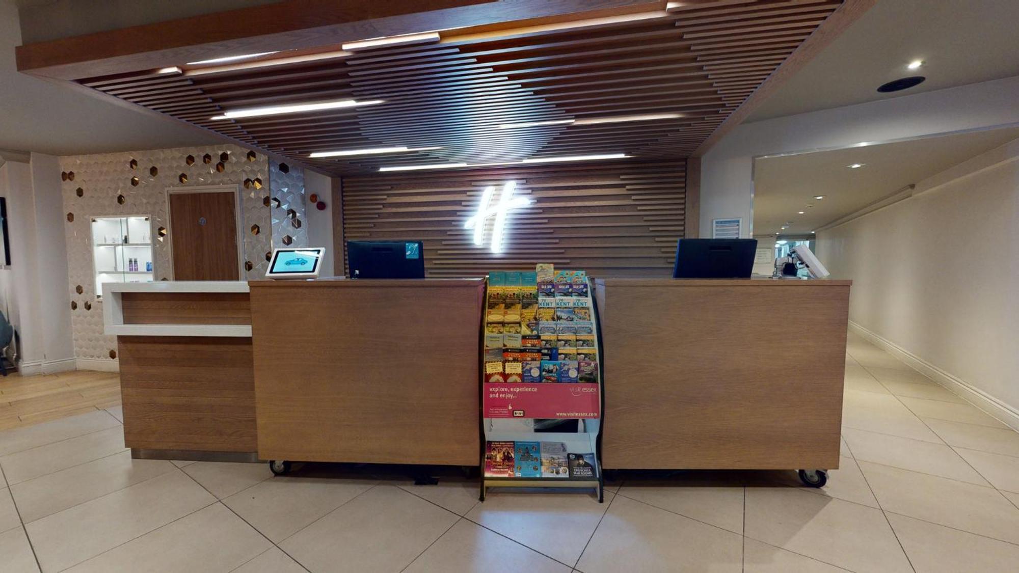 Holiday Inn Brentwood By Ihg Exteriér fotografie