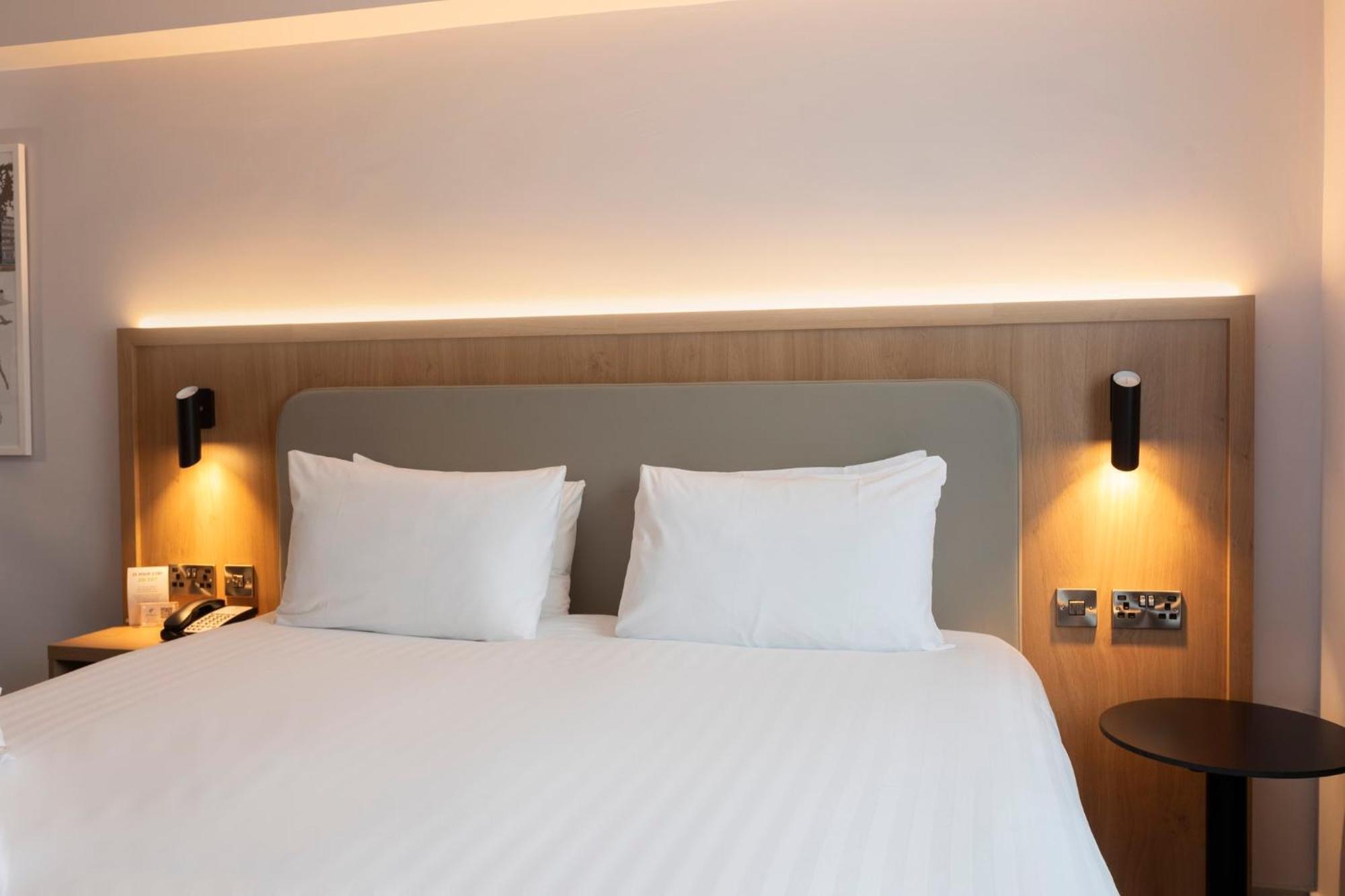 Holiday Inn Brentwood By Ihg Exteriér fotografie
